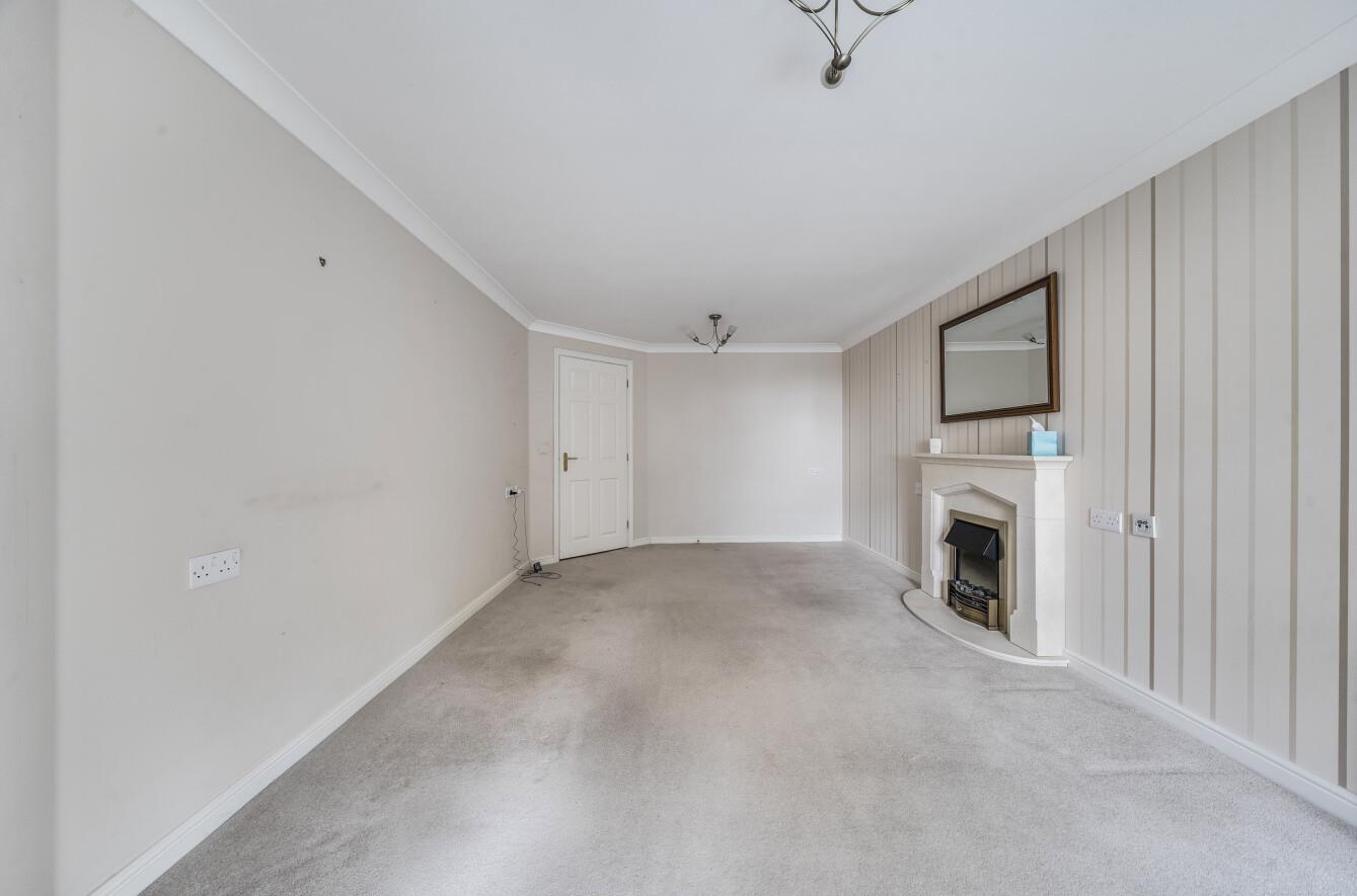 Pantygwydr Court, Uplands, Swansea, SA2 0AW